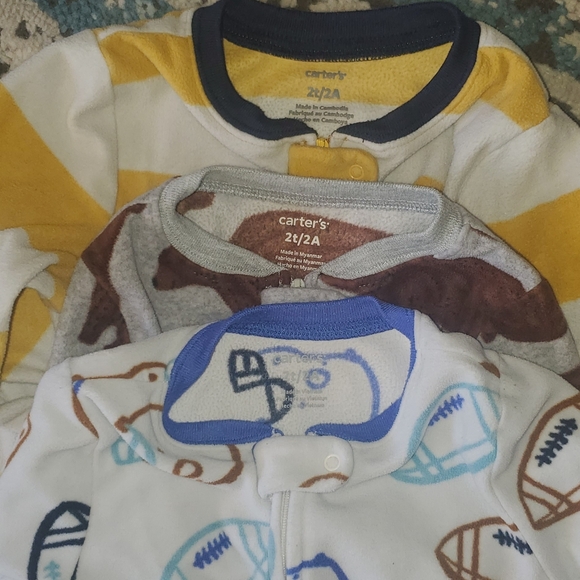 Bundle of 3 fleece footie pajamas - Picture 2 of 8